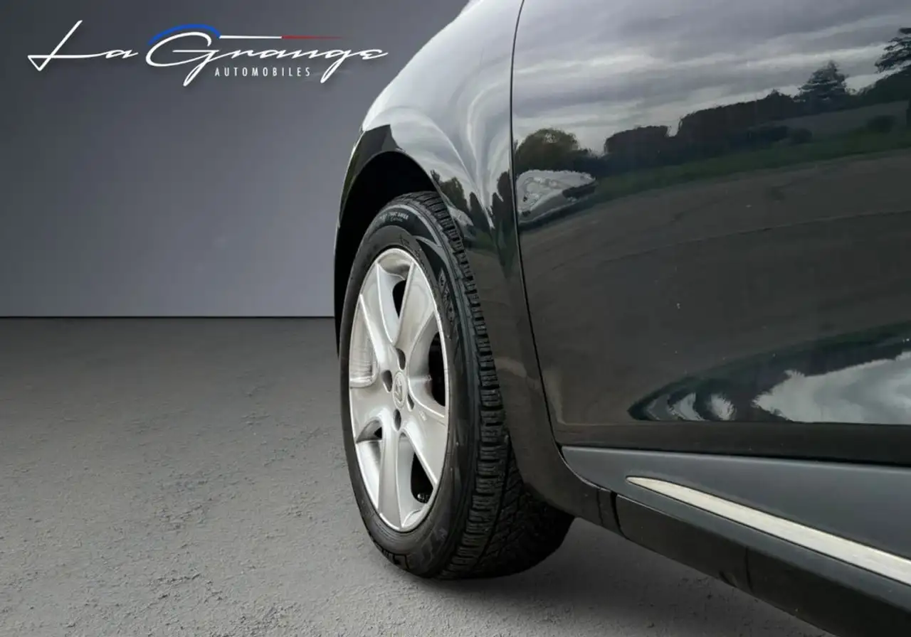 Renault Clio Citadine 5 portes — photo 28