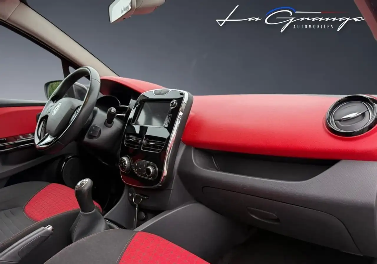 Renault Clio Citadine 5 portes — photo 8