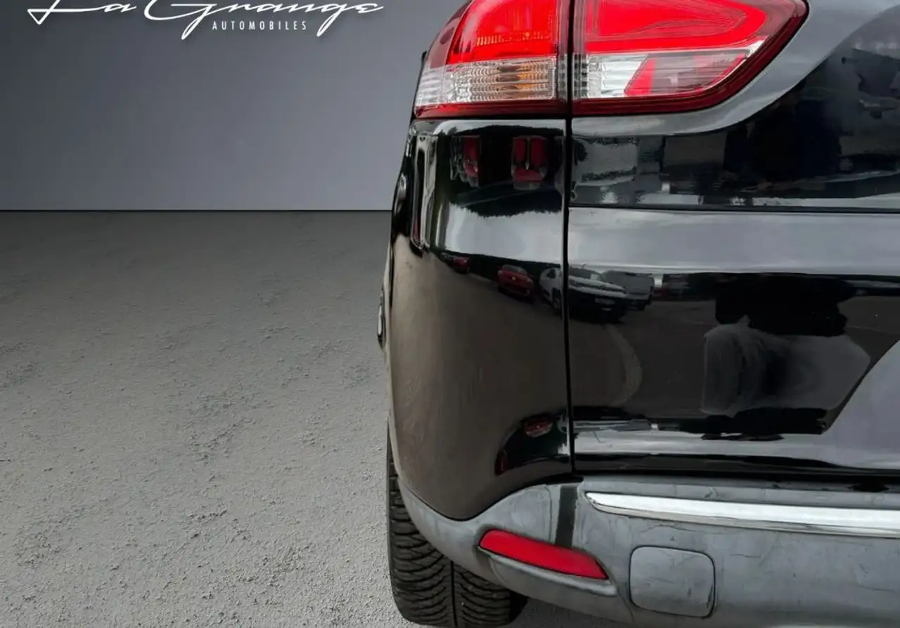 Renault Clio Citadine 5 portes — photo 31