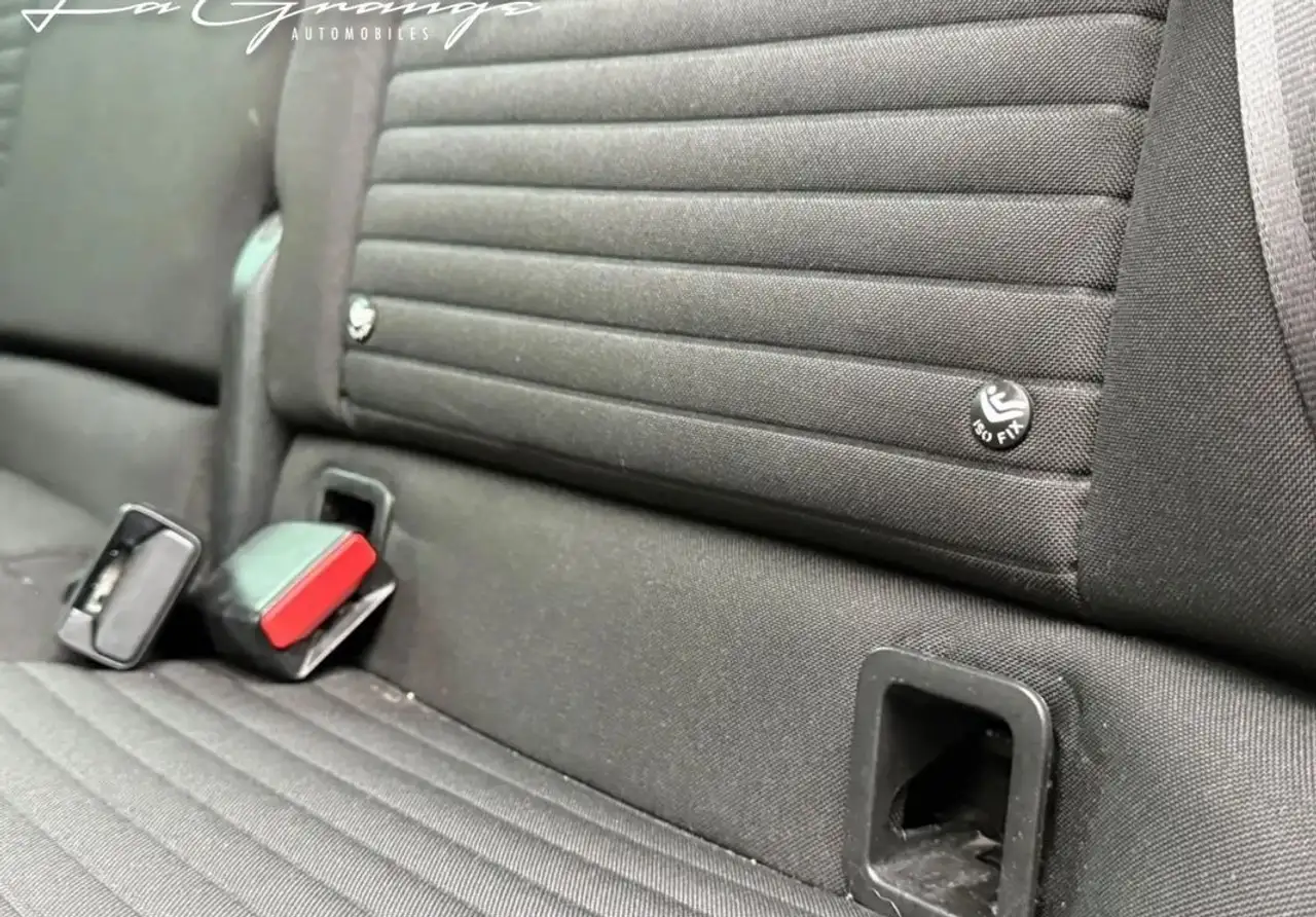 Renault Clio Citadine 5 portes — photo 11