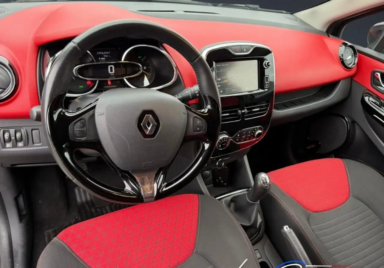 Renault Clio Citadine 5 portes — photo 13