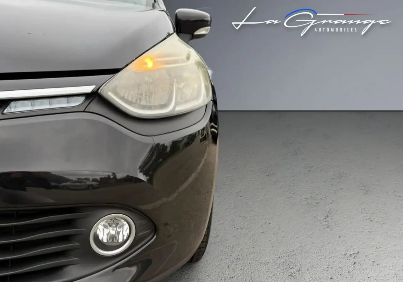 Renault Clio Citadine 5 portes — photo 26