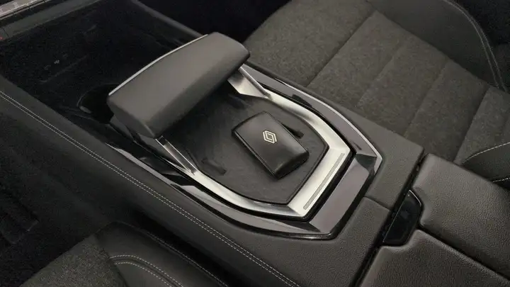 Renault Espace 2025, foto 20