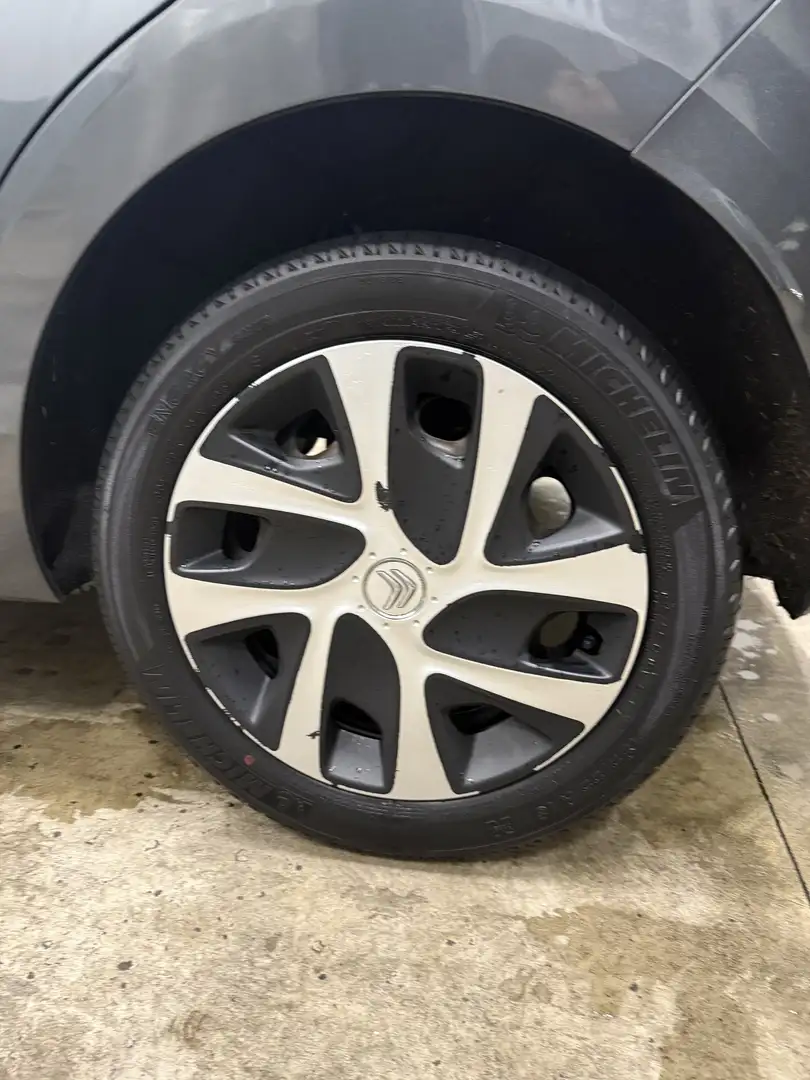 Citroen C3 1.2 puretech Exclusive 82cv E6 - 2