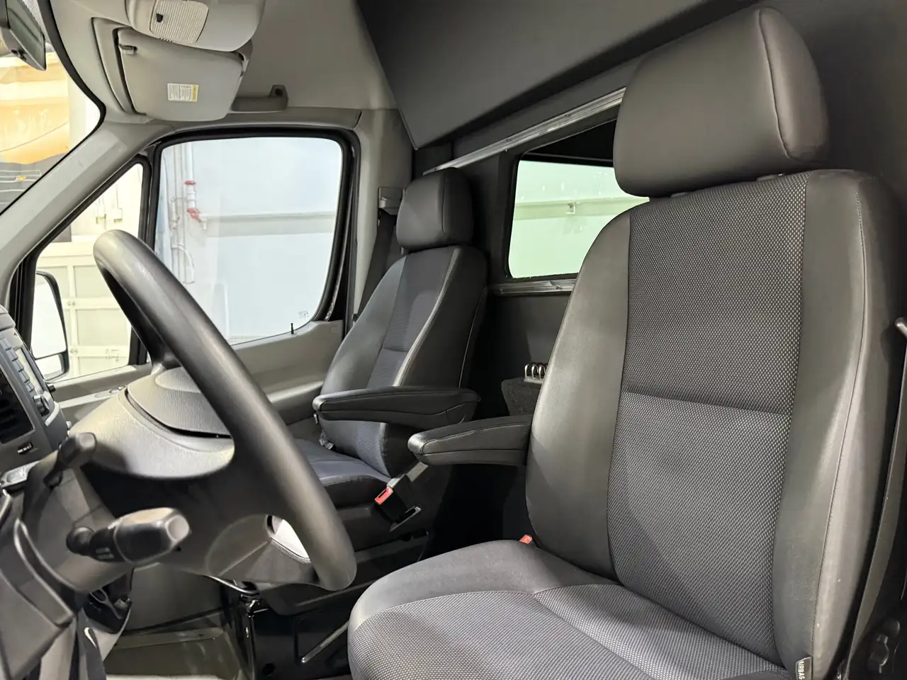 Mercedes-Benz Sprinter снимка Mercedes-Benz Sprinter