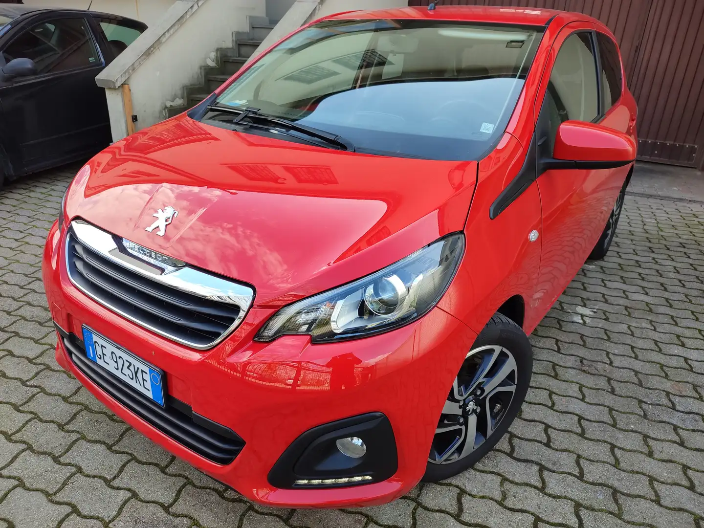 Peugeot 108 108 5PORTE ALLURE VVTI Červená - 1