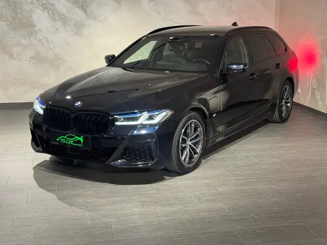 BMW 5 Series view 3