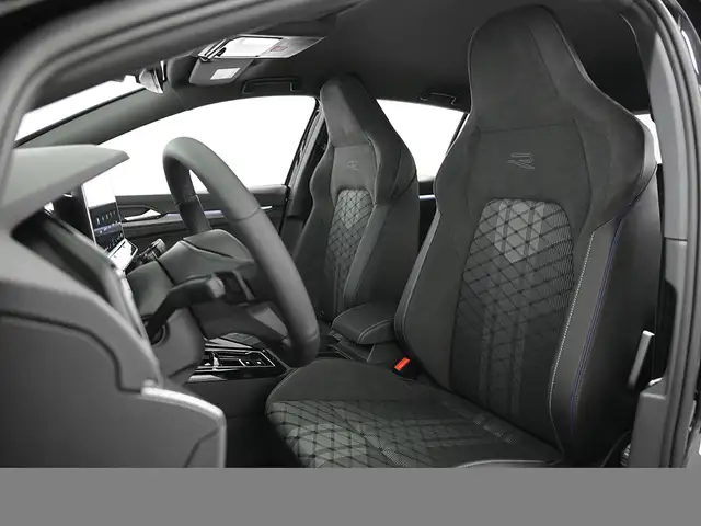 Volkswagen Golf view 10