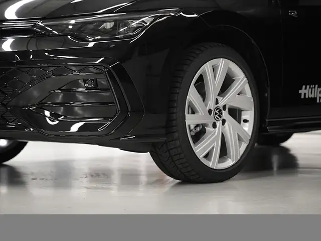 Volkswagen Golf view 5