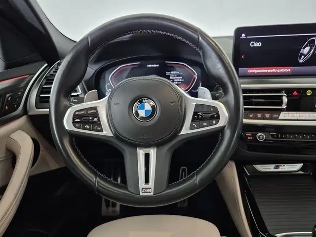 BMW X4 view 10