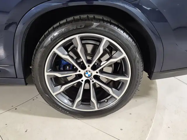 BMW X4 view 15