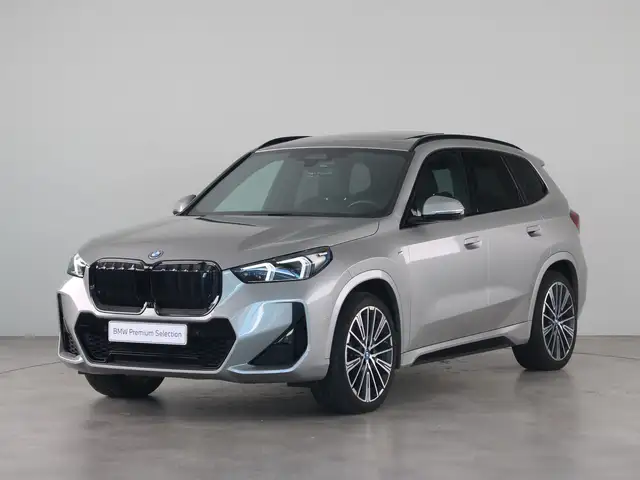 BMW iX1 xDrive30 Launch Edition 67 kWh