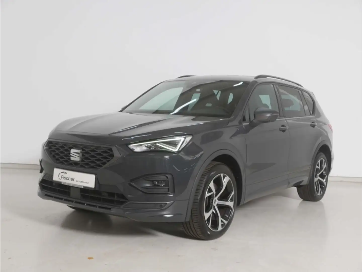 SEAT Tarraco 2.0 TSI DSG 4Dr. FR StandHZG/AHK/NAV/RFK Grau - 2