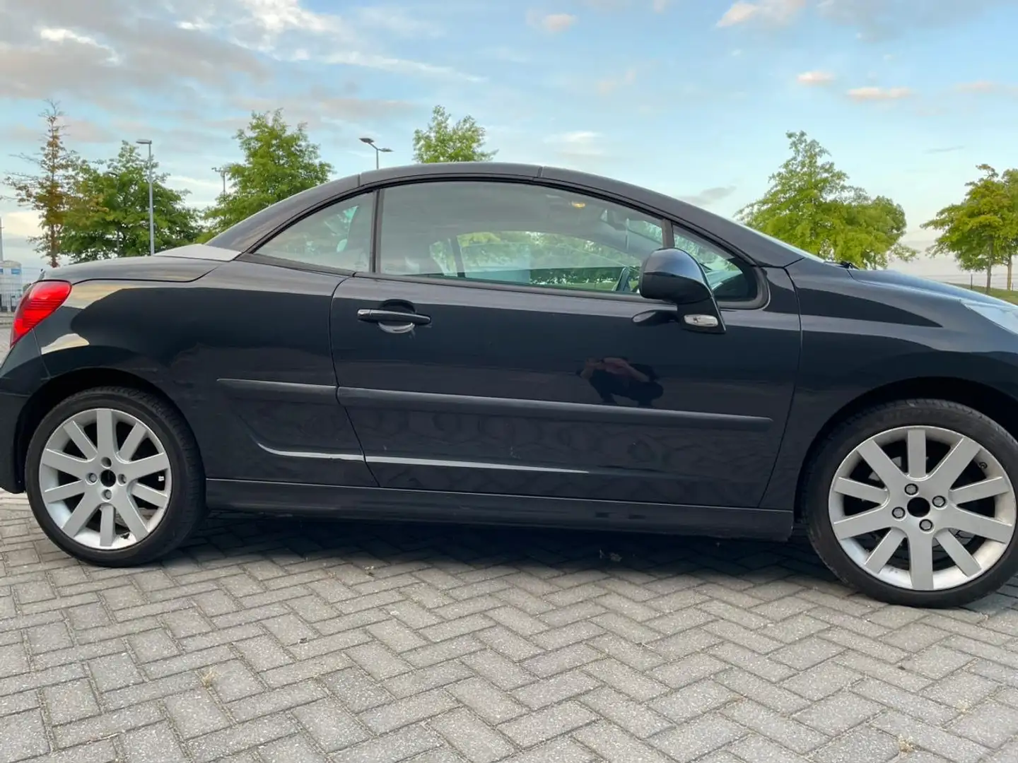 Peugeot 207 206сс - 1