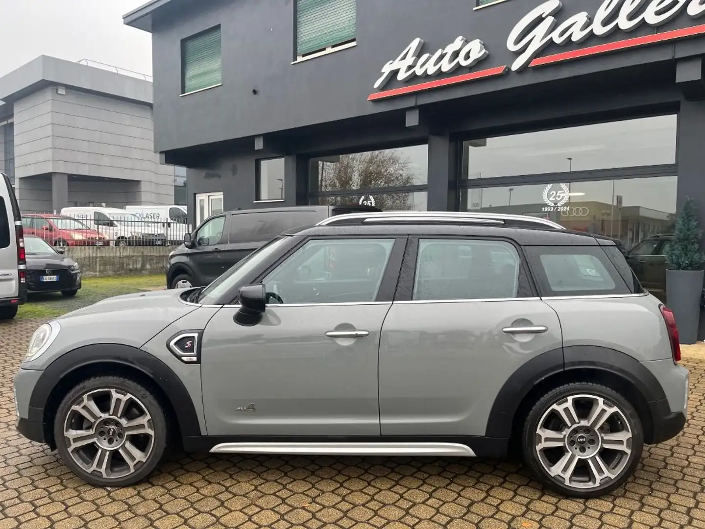 MINI Cooper SD Countryman 2.0 DIESEL ALL4 -LUXURY PACKET-TETTO-GANCIO TRAINO Gris - 1