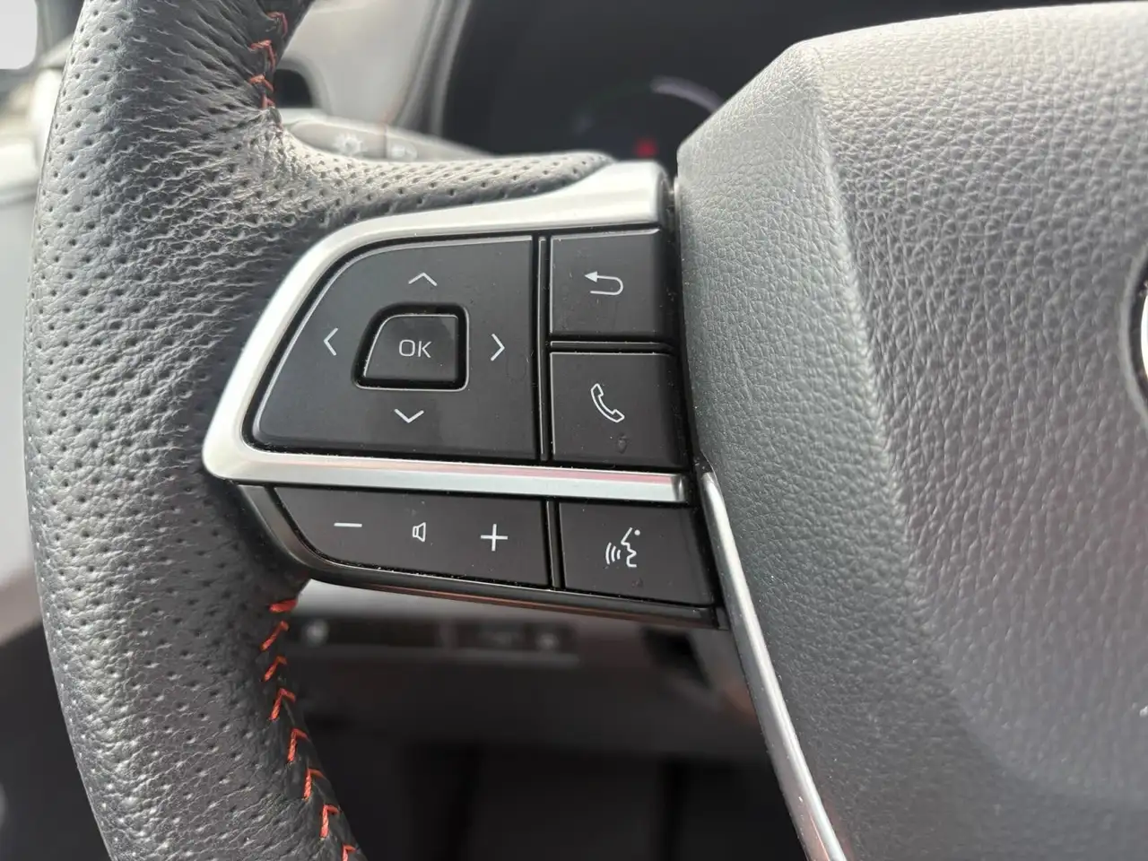 Toyota Sienna снимка Toyota Sienna