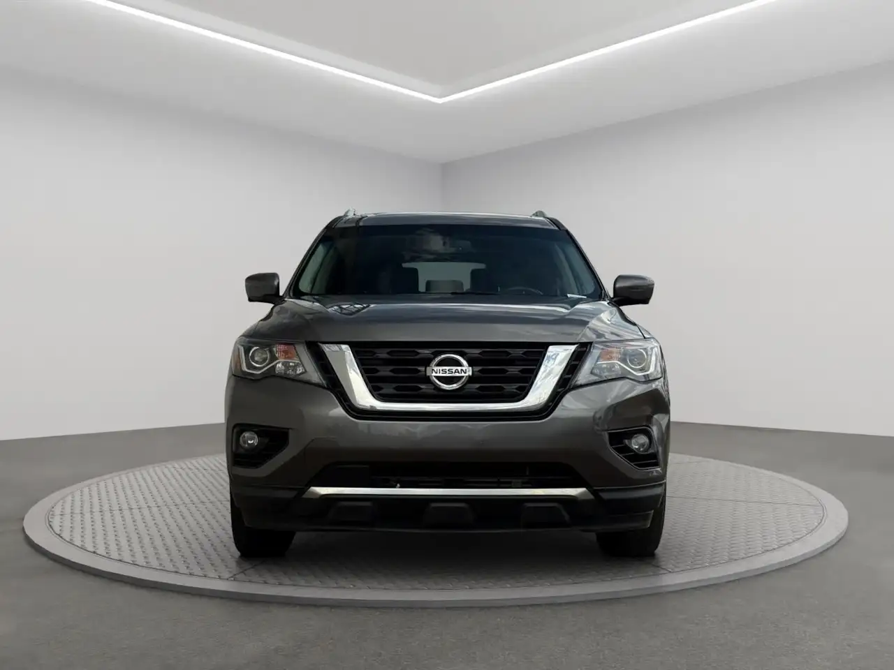 Nissan Pathfinder снимка Nissan Pathfinder