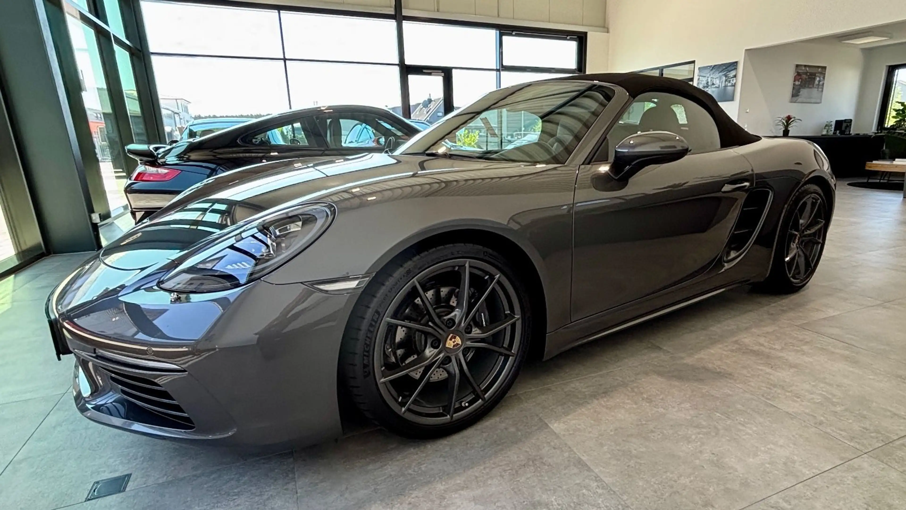 Porsche Boxster 718 DE-TOP-SCHECKHEFT — photo 2