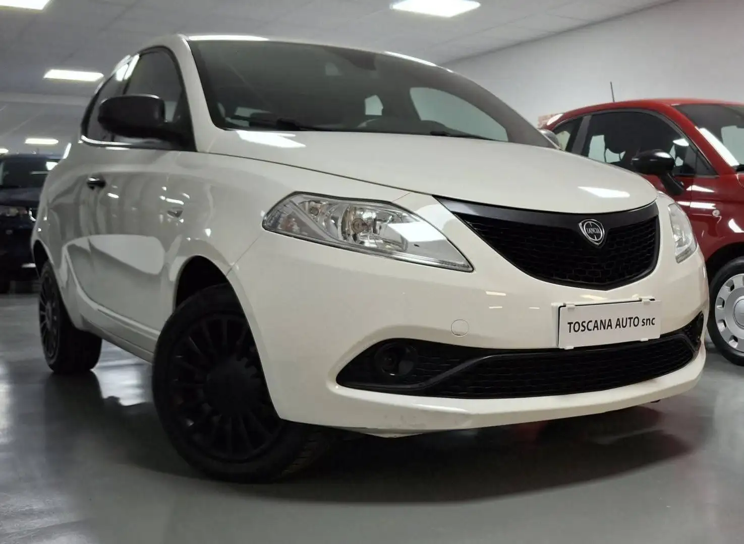 Lancia Ypsilon Ypsilon III 2015 1.2 Gold s Blanc - 1
