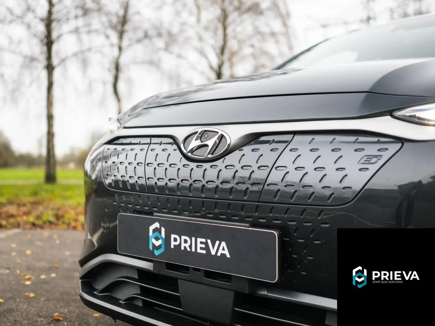 Hyundai KONA EV Premium 64 kWh VOL-LEDER Grigio - 2
