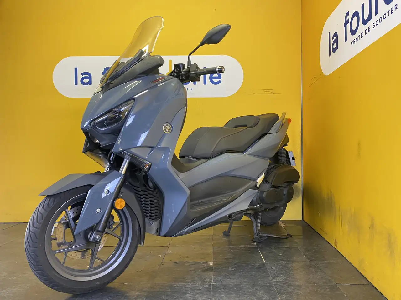Yamaha X-Max 125
