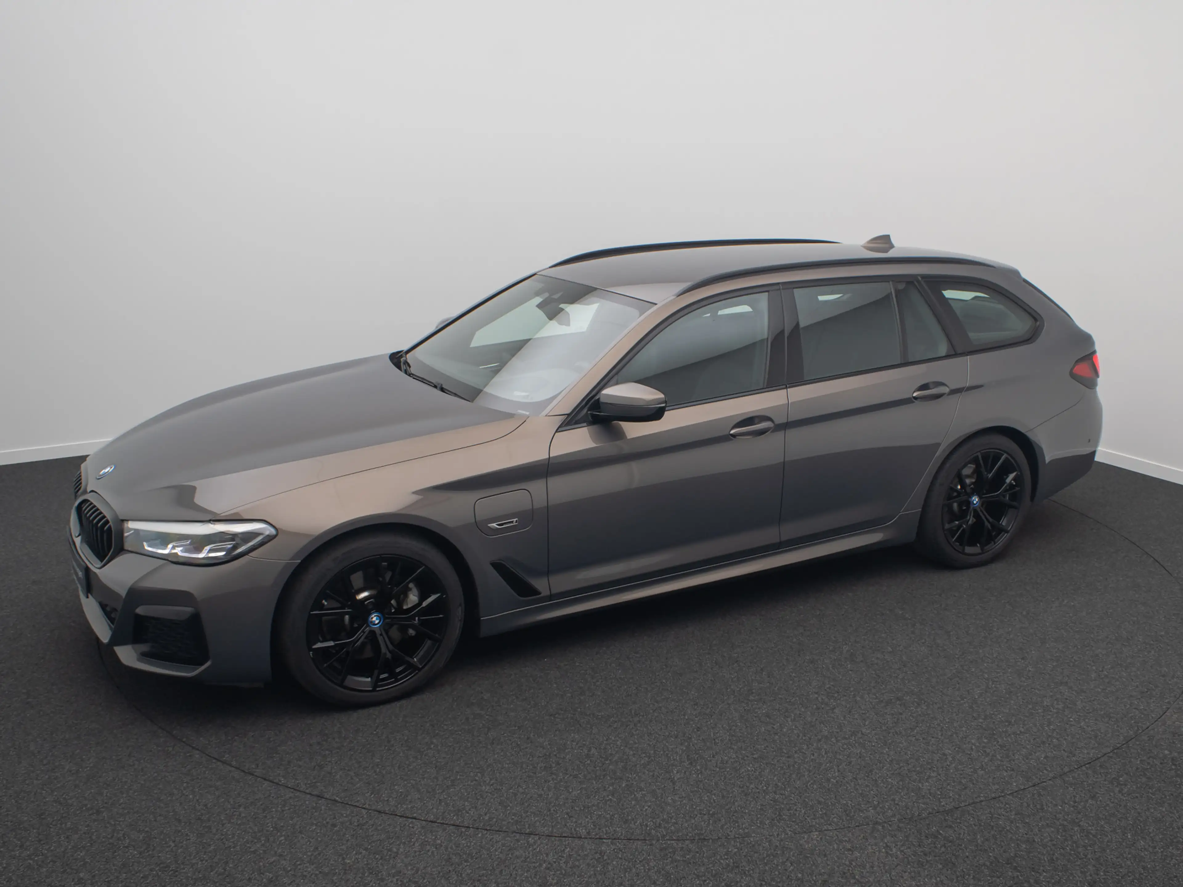 BMW 530 M Sport H K DAB HUD Individual 19Zoll — photo 12