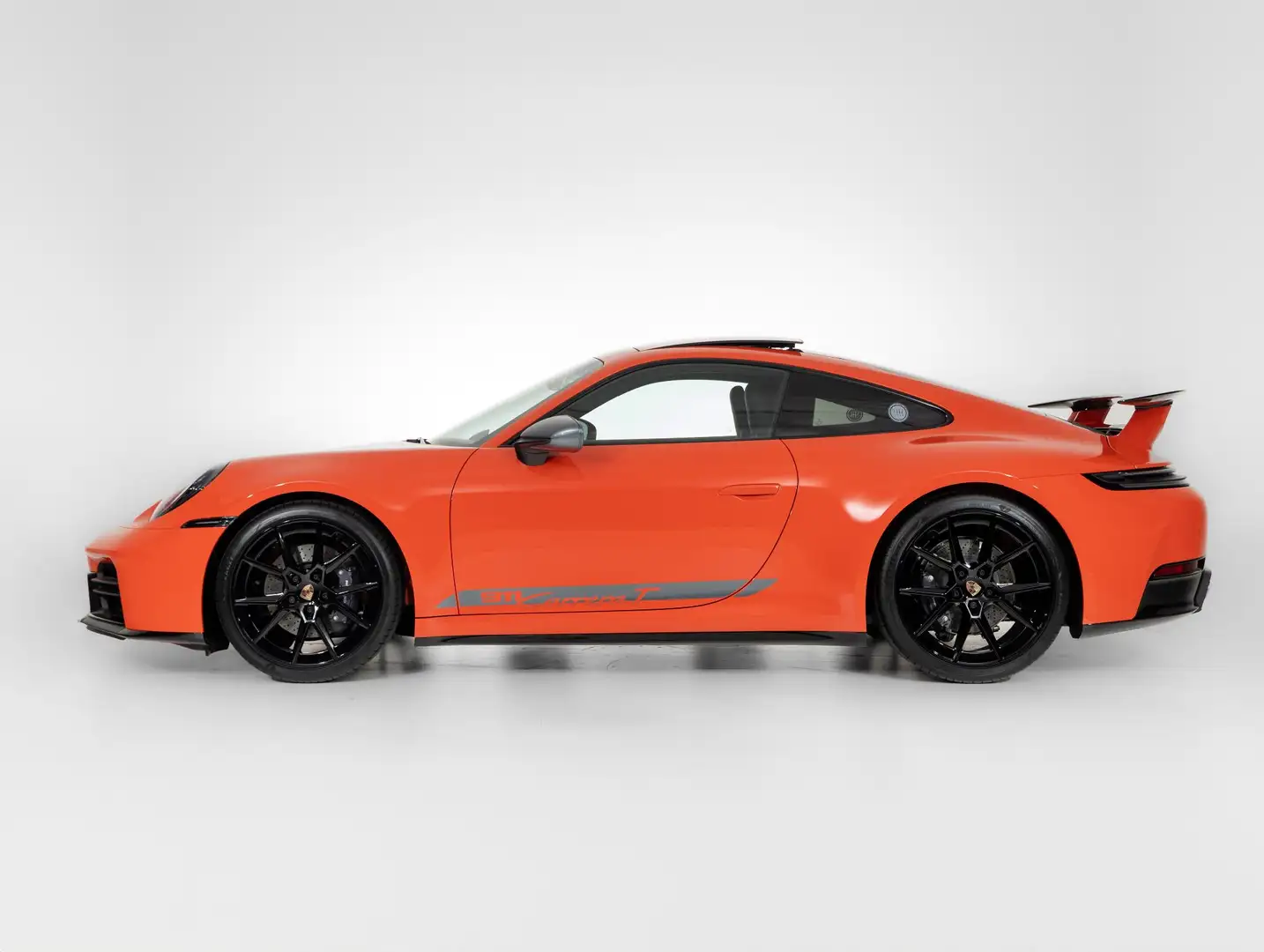 Porsche 992 Carrera T Oranje - 2