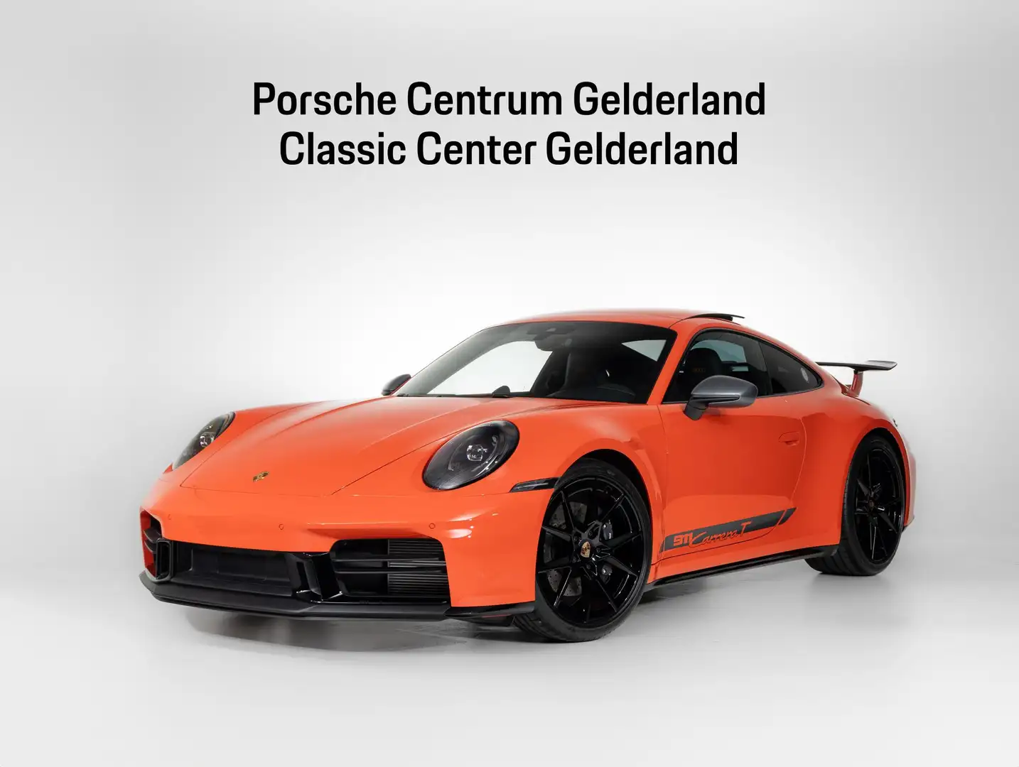 Porsche 992 Carrera T Oranje - 1