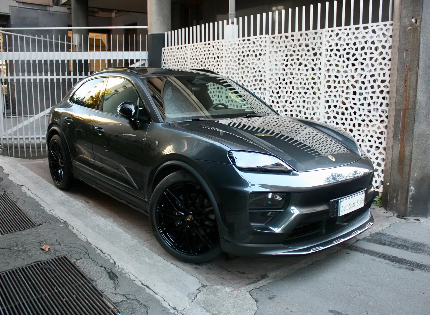 Porsche Macan Macan 4-IVA esp-Full Opz-22"-Tetto-Pelle Club-PASM Grigio - 1