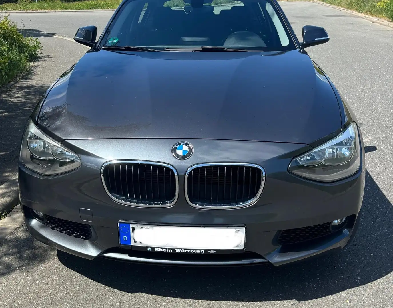 BMW 116 116d EfficientDynamics Edition Šedá - 1