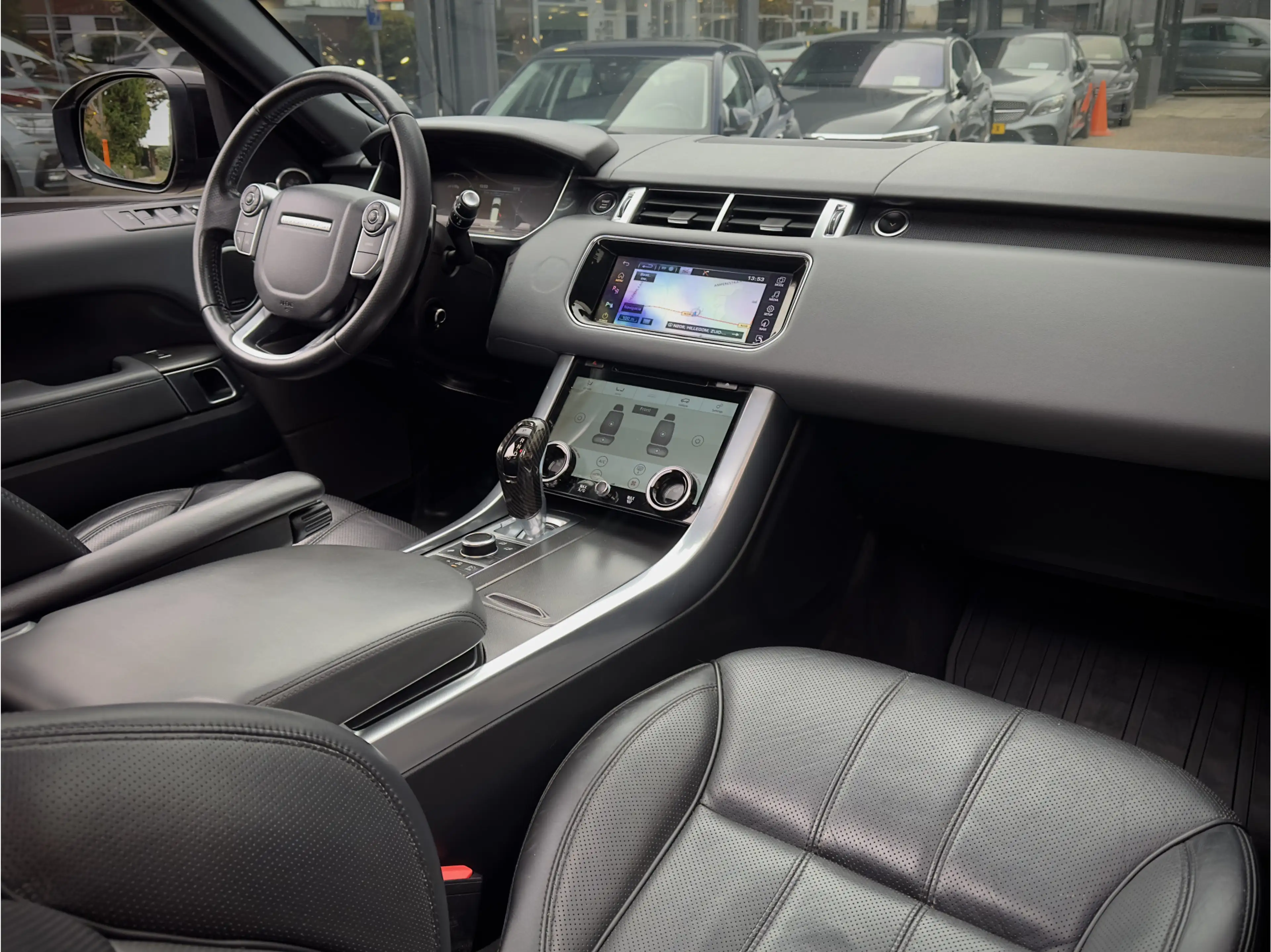 Land Rover Range Rover Sport 7 PERS 3.0 TDV6 ACTIE! BETAAL NU 50% 12450 DE REST — photo 2