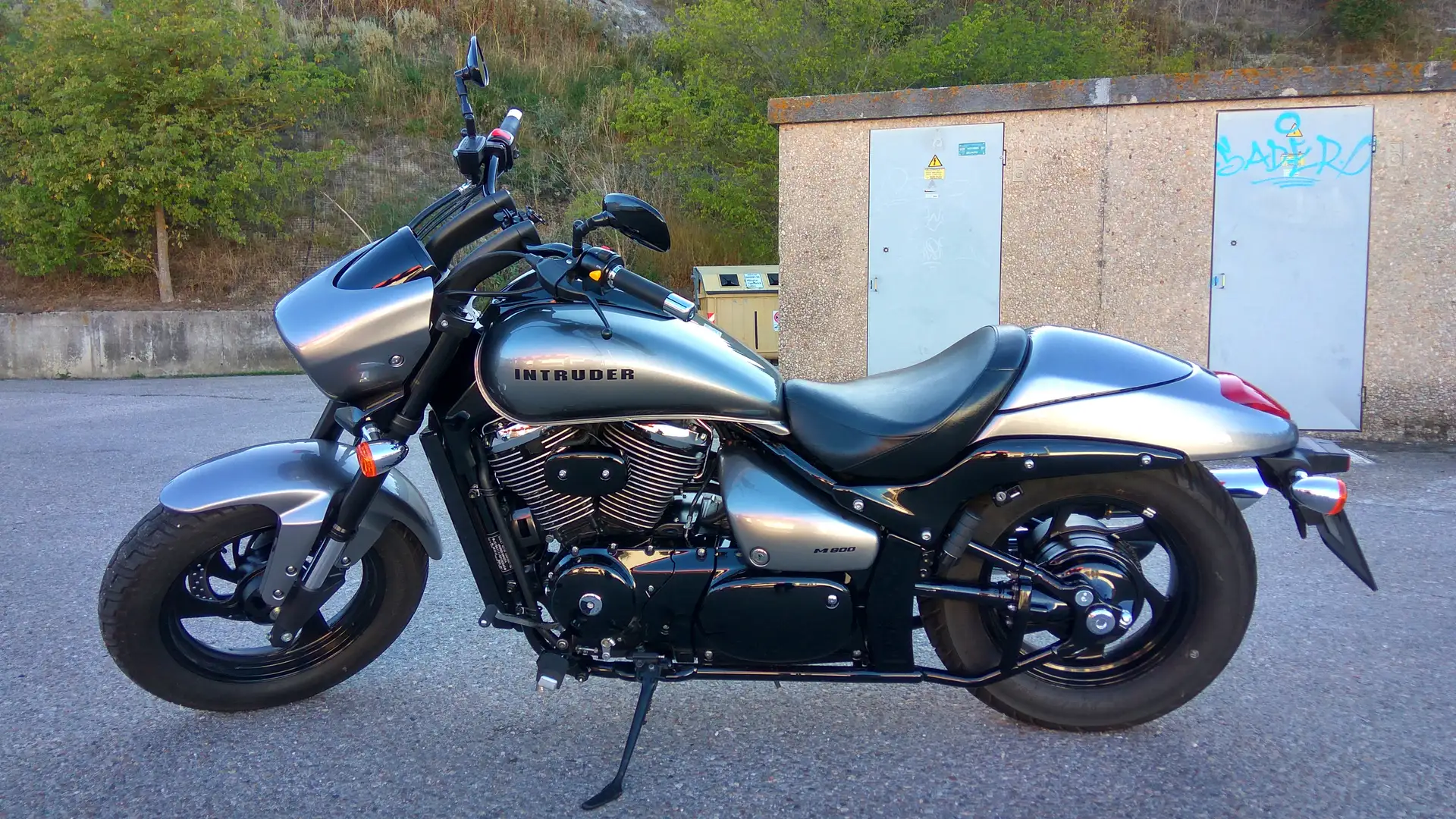Suzuki Intruder M M800 (VZ800) 2016 Gris - 1