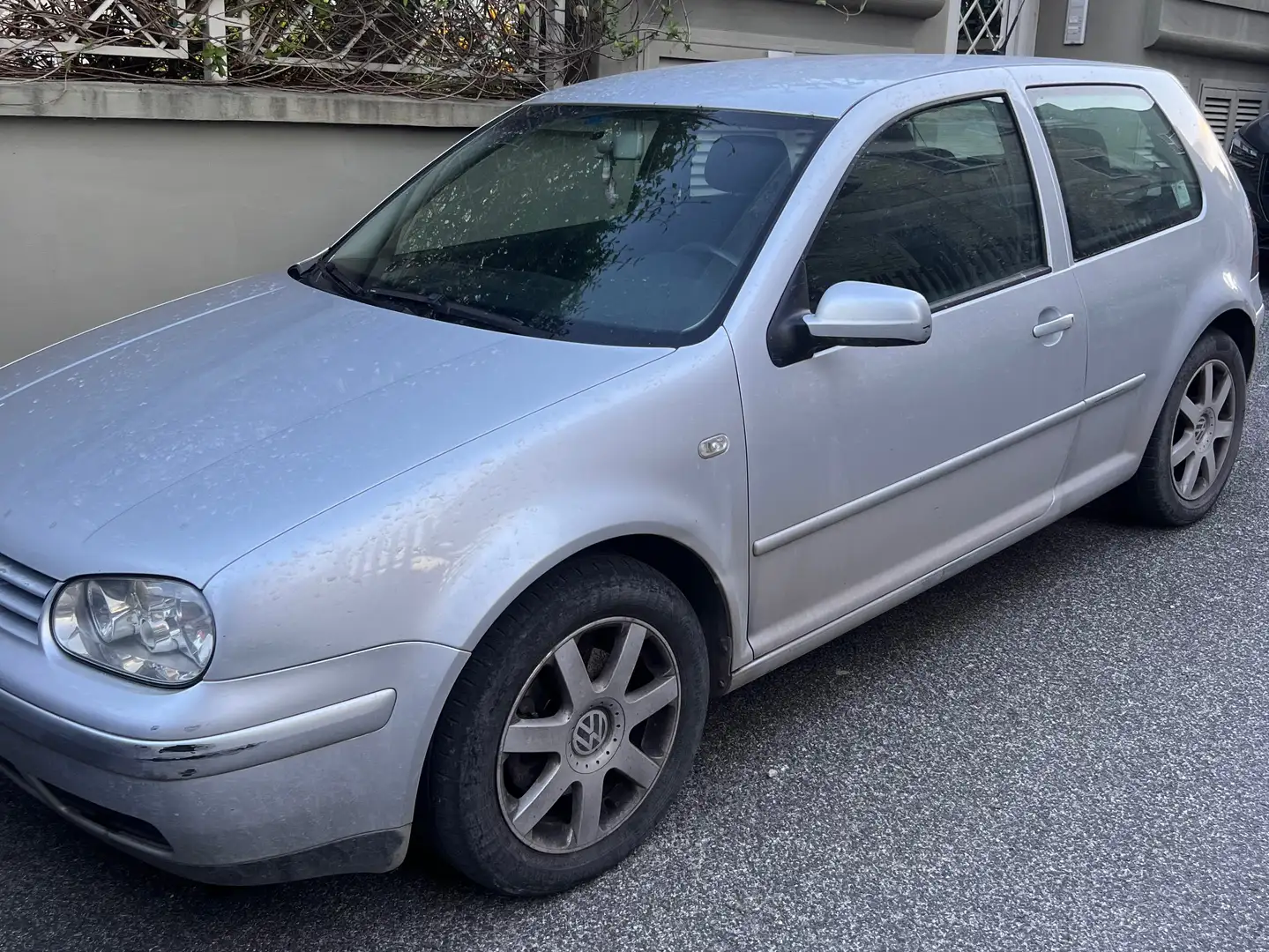 Volkswagen Golf Golf 3p 1.9 tdi Highline Plus 130cv Argento - 1