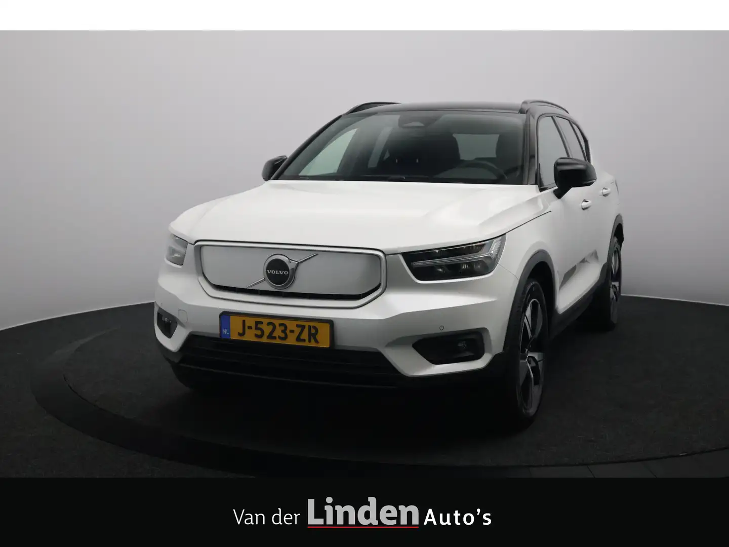 Volvo XC40 Recharge P8 AWD R-Design SOH 95,3% | Leer | Camera Fehér - 1