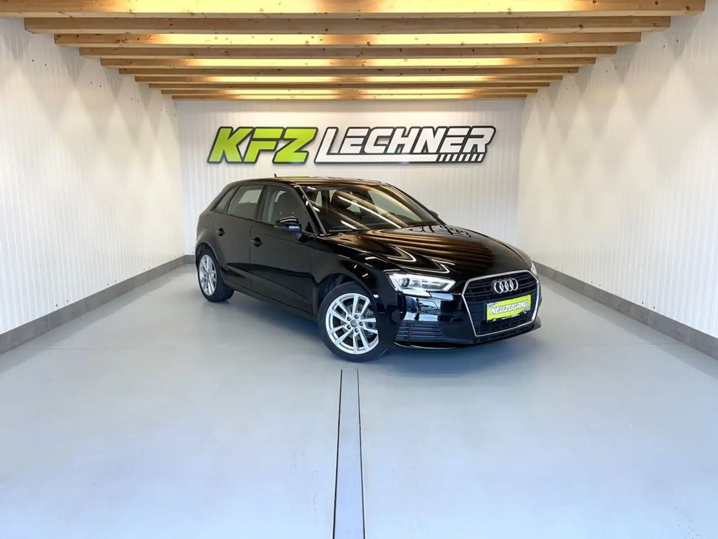 Audi A3 SB 30 TFSI ''XENON*SITZH*FREISPR*USB*NAVI'' Schwarz - 1
