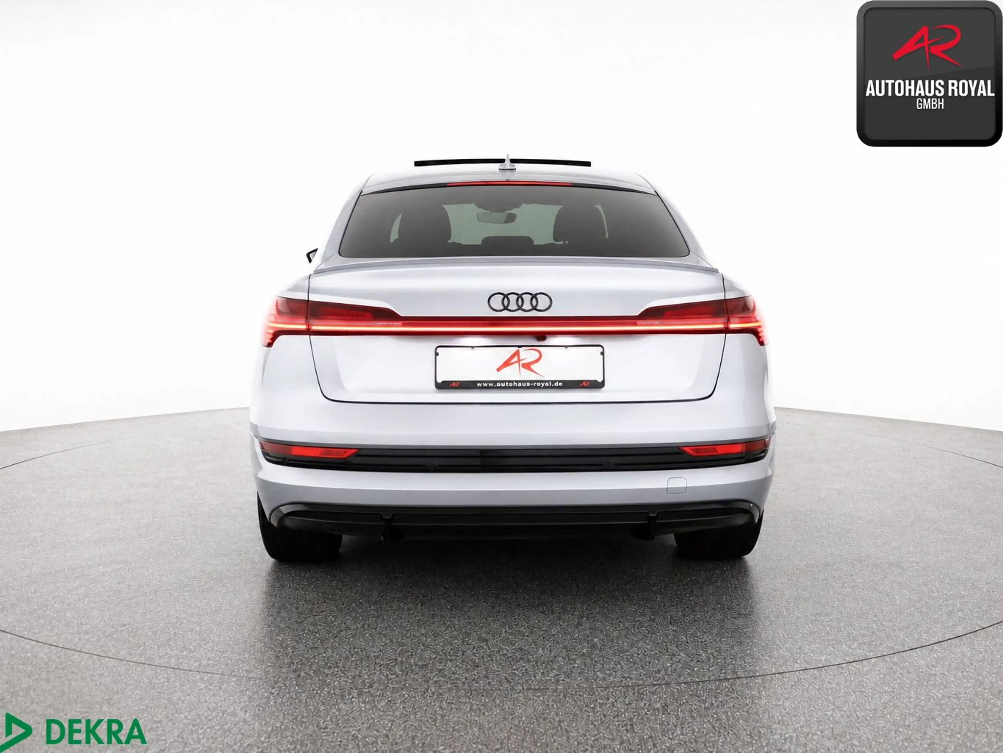 Audi e-tron Sportback 55 qu S LINE PANO,LUFT,KEYLESS — photo 4