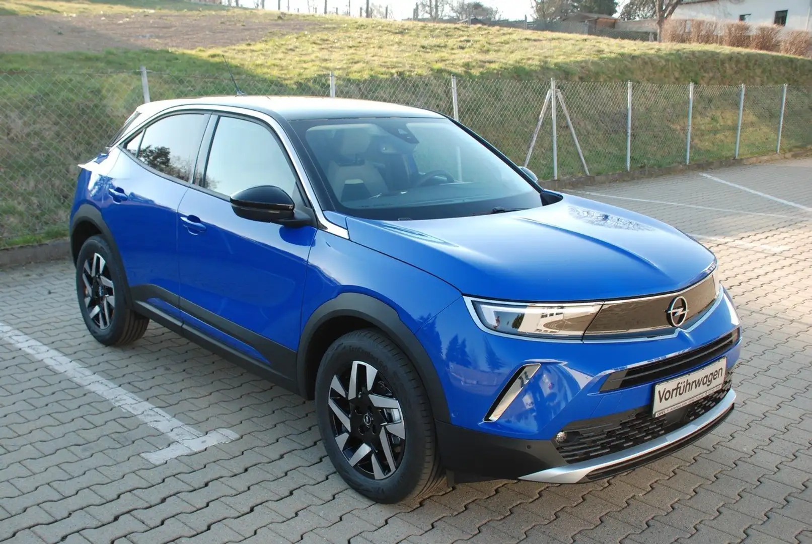 Opel Mokka Elegance, 96kW, PDC, Heckkamera, SLHV, Klimaaut. Blau - 1