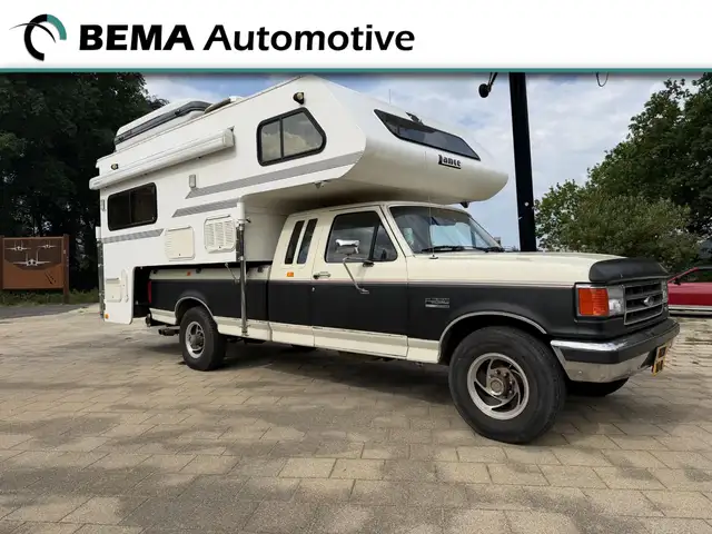 Ford F 250 xlt lariat CAMPER VAST 2-PERSOONS BED