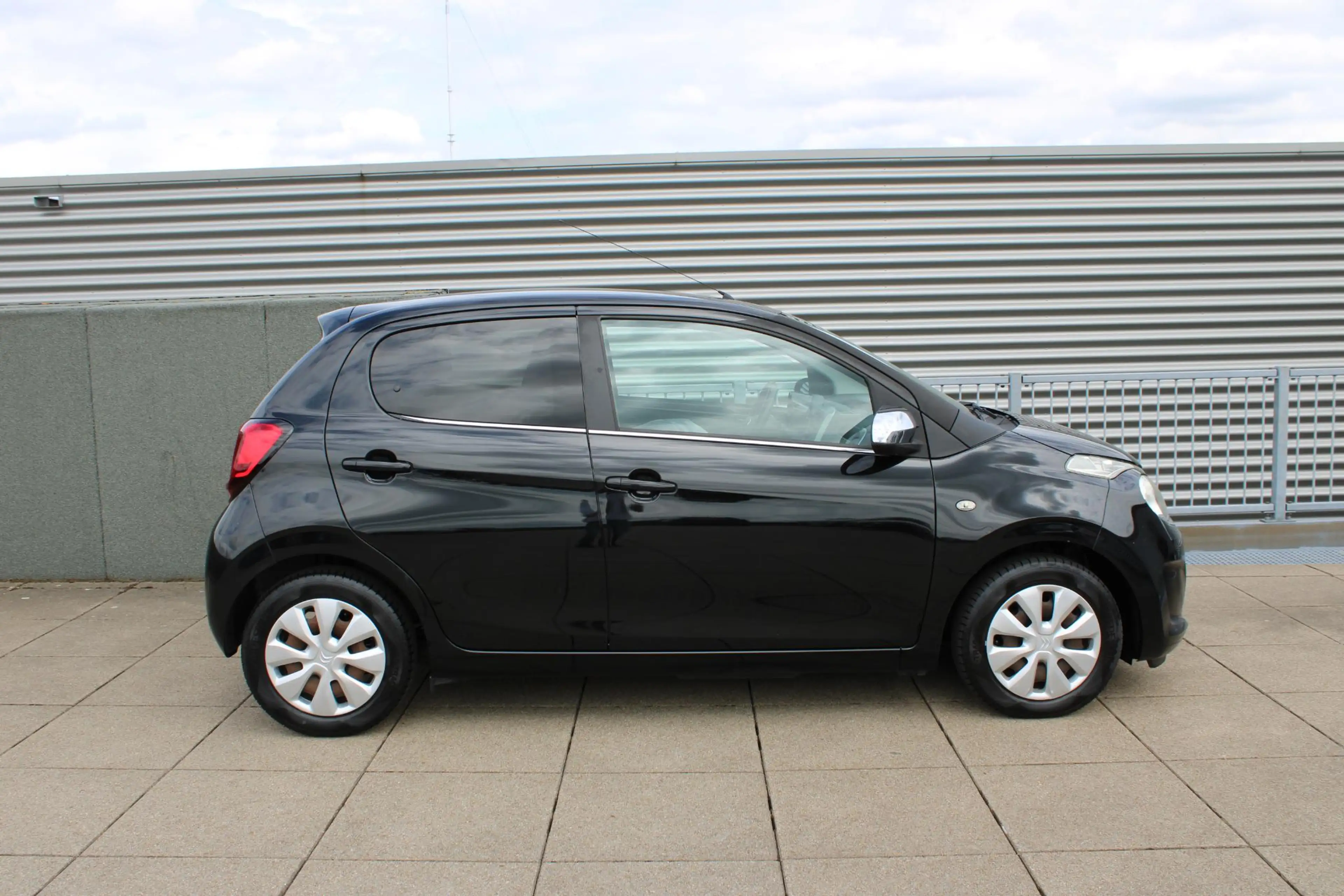 Citroen C1 1.0 e-VTi Style Edition — photo 8
