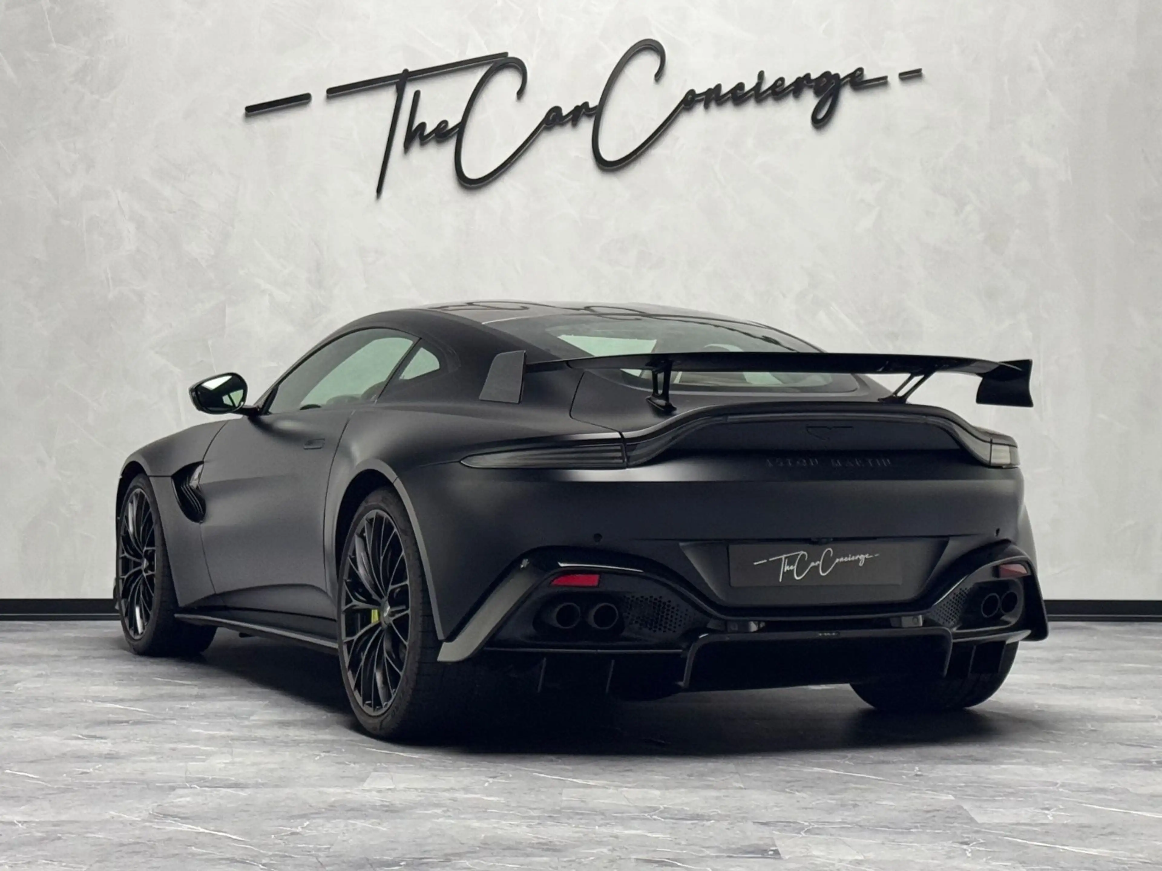 Aston Martin V8 F1 Edition 360 CARBON AERO JET BLACK — photo 13