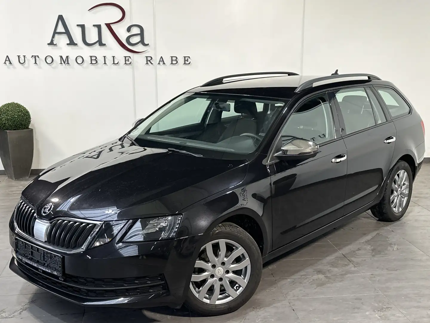 Skoda Octavia Combi 1.0 TSI Active SHZ+APS+EU6+2Hd Schwarz - 2
