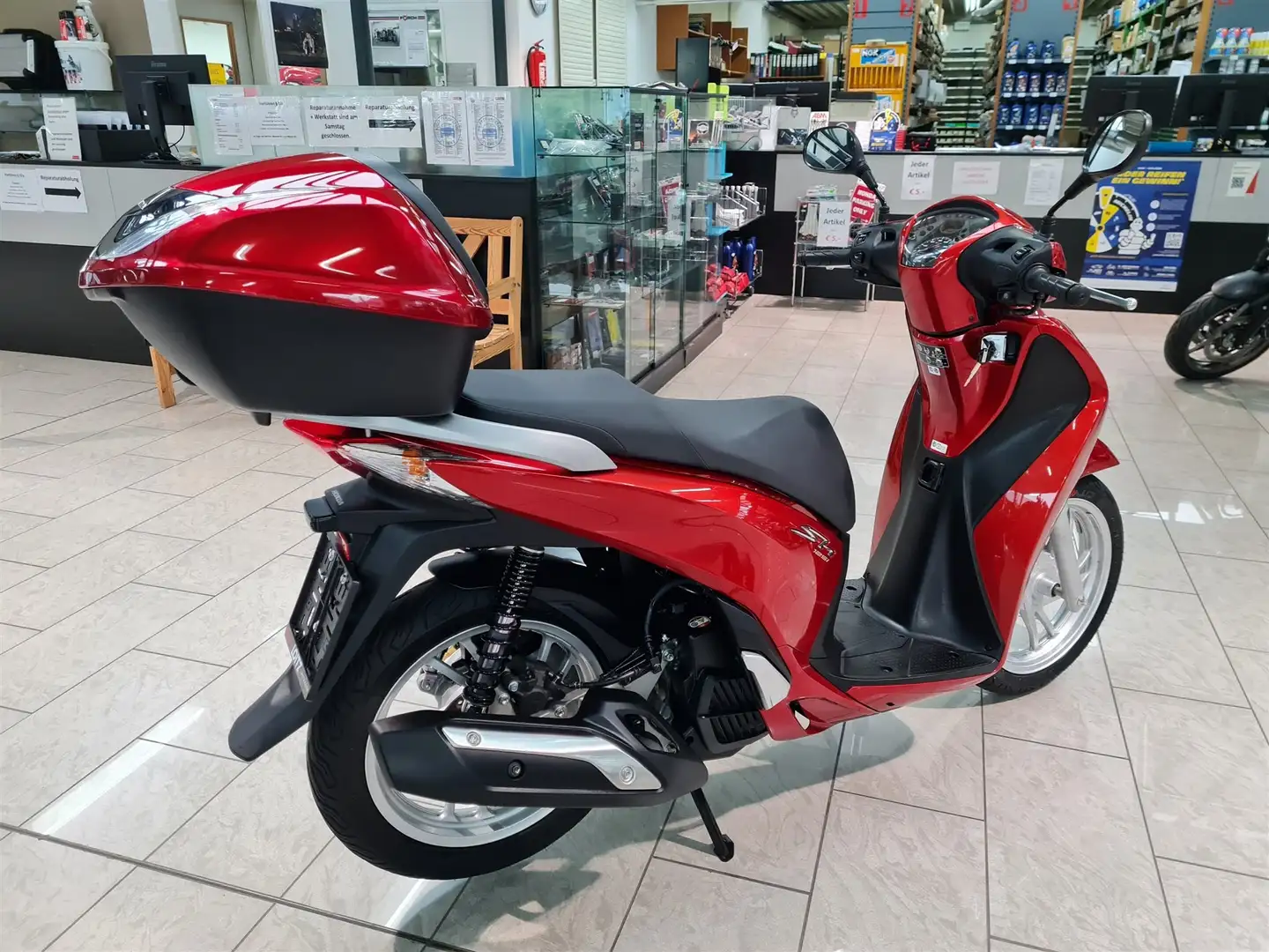 Honda SH 125 Rouge - 2