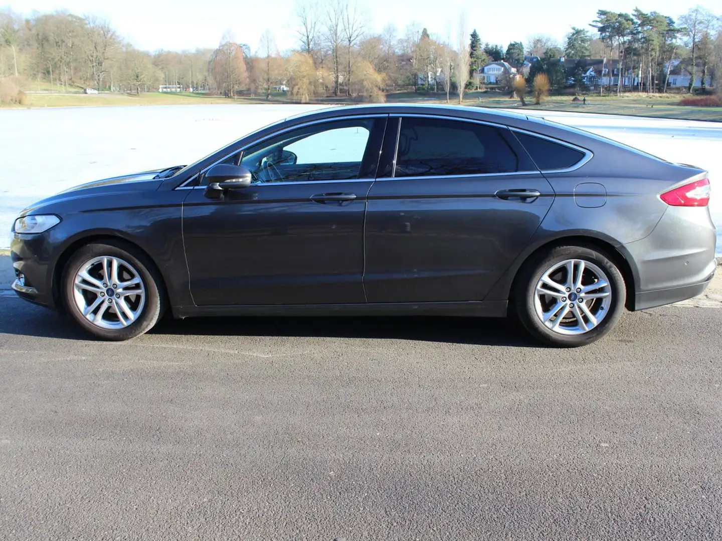 Ford Mondeo 1.5 EcoBoost Business Edition+Full Option Gris - 1