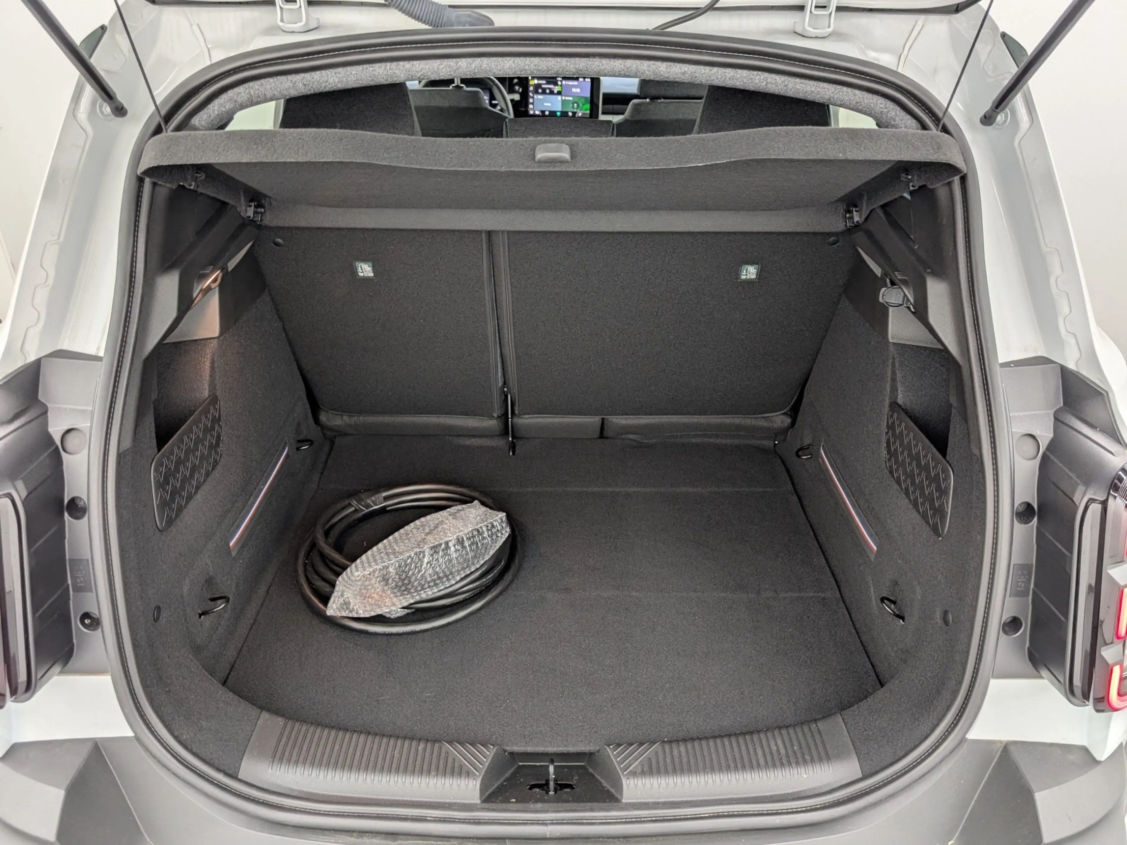 Renault R 4 E-Tech Evolution 150 Comfort Range — photo 10