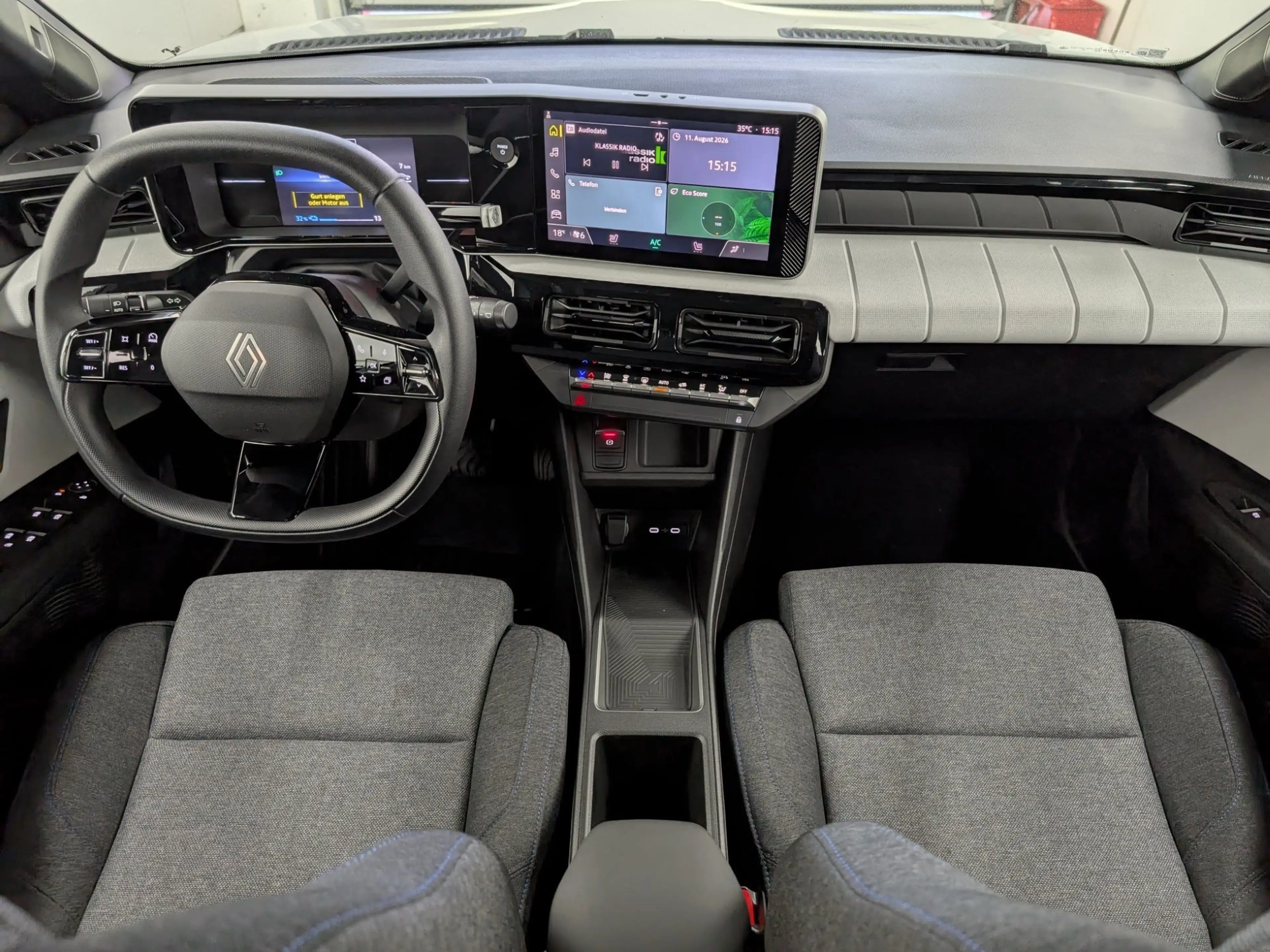 Renault R 4 E-Tech Evolution 150 Comfort Range — photo 13