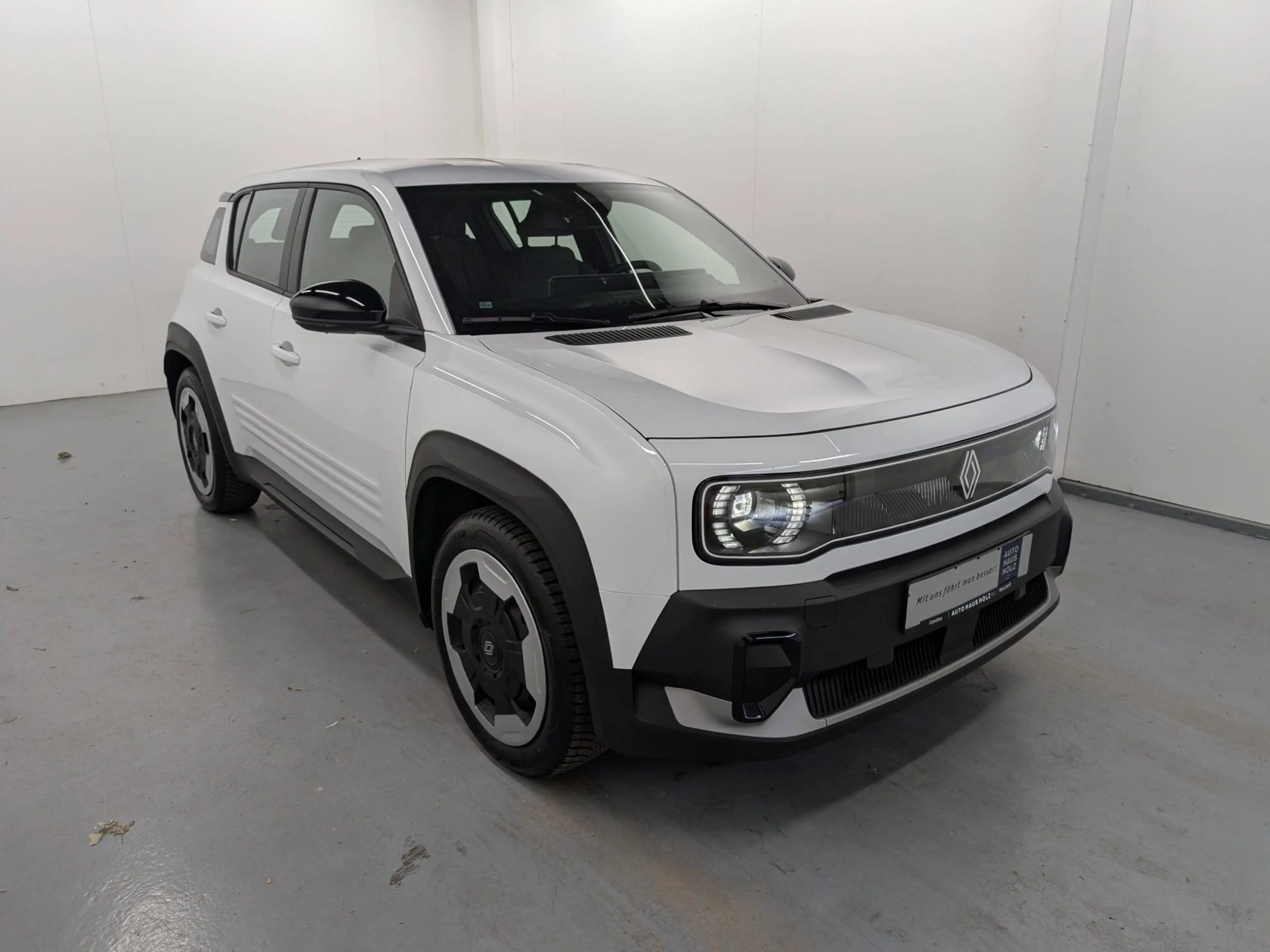 Renault R 4 E-Tech Evolution 150 Comfort Range — photo 5