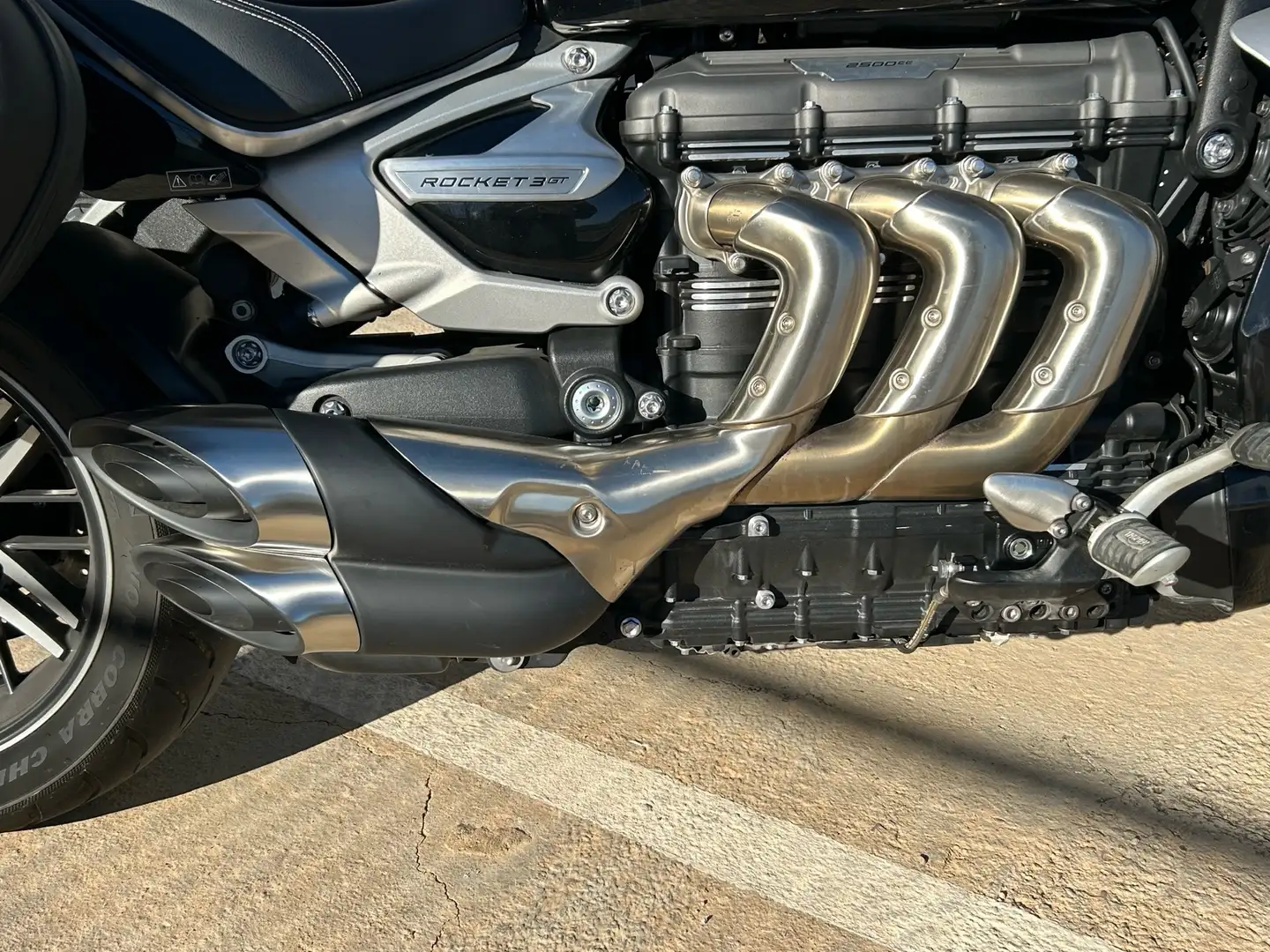 Triumph Rocket 3 GT Mandos avanzados - 2