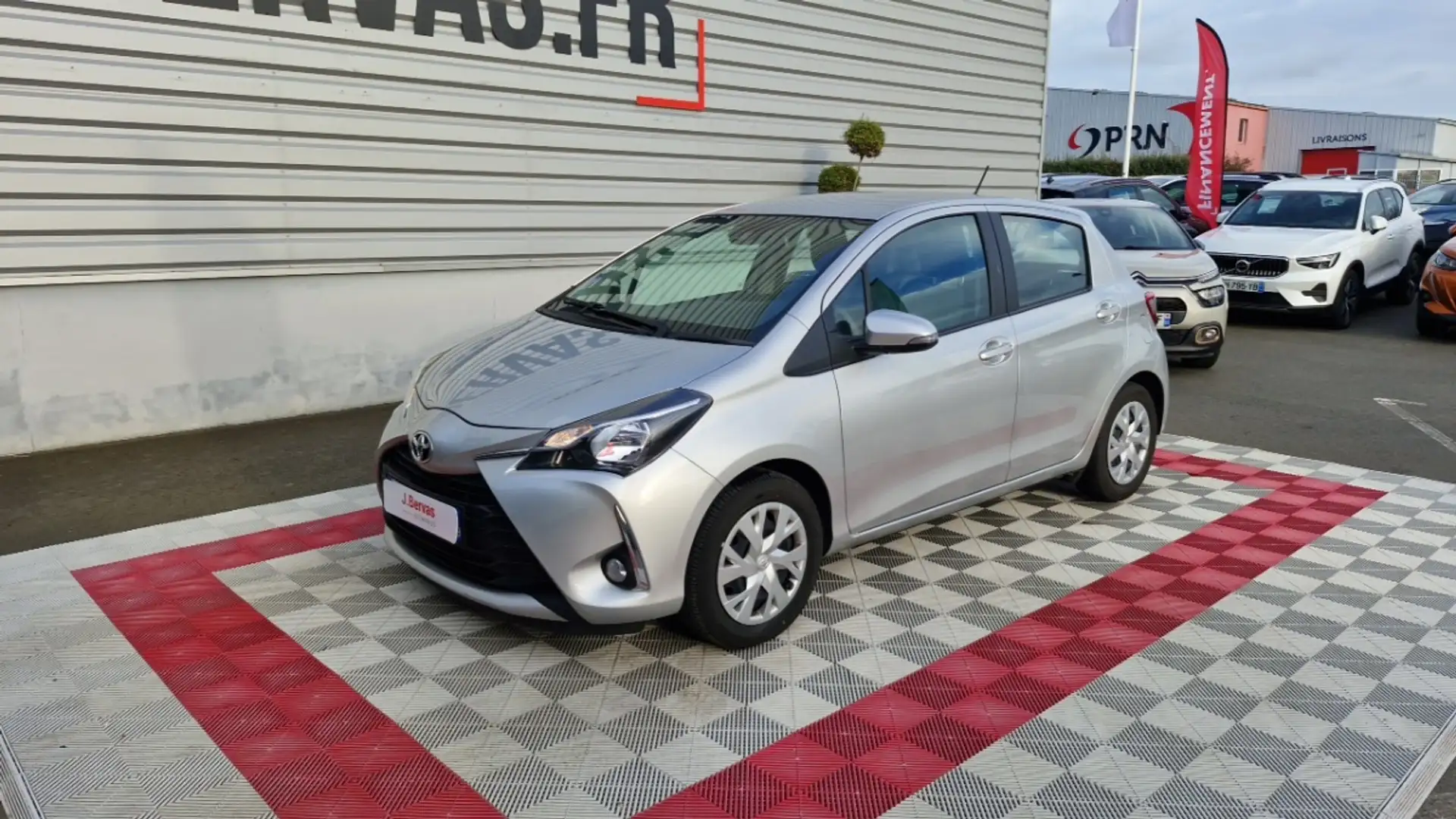 Toyota Yaris PRO MY19 110 VVT-I FRANCE BUSINESS - 2