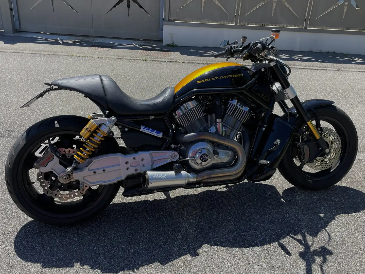 Harley-Davidson VRSC V-Rod - 1