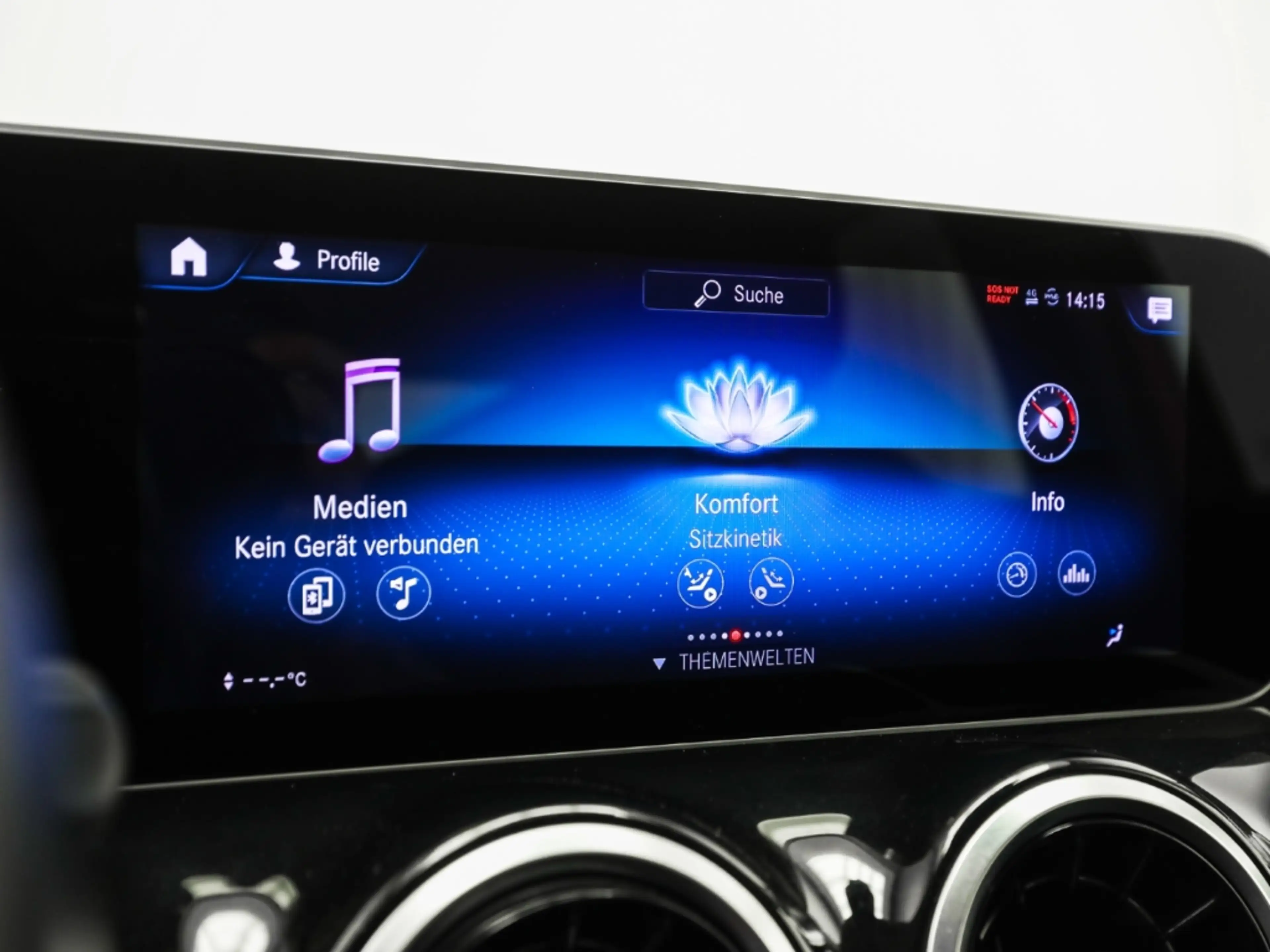 Mercedes-Benz B 220 Progressive 4Matic — photo 11